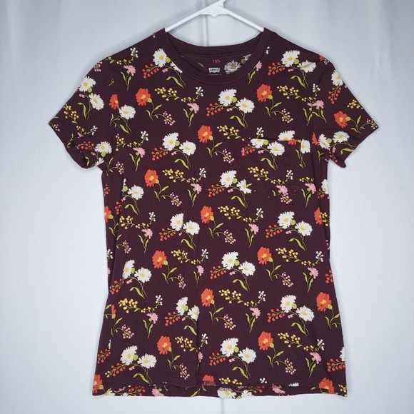 Levi's Tops - Levi's‎ Floral T-Shirt Women Small Cotton Floral Short Sleeve Pocket Crew